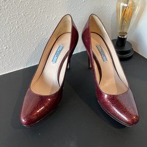 PRADA RUST METALLIC PUMPS